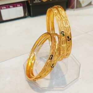 Traditional city gold bangles