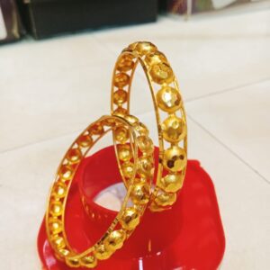 Traditional city gold bangles