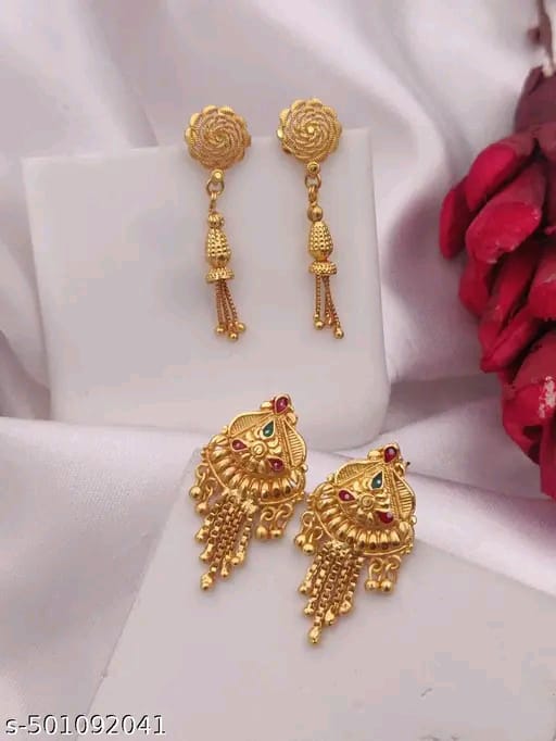 Fashionable Earrings Studs